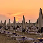 Seafront - Beahost Apartment